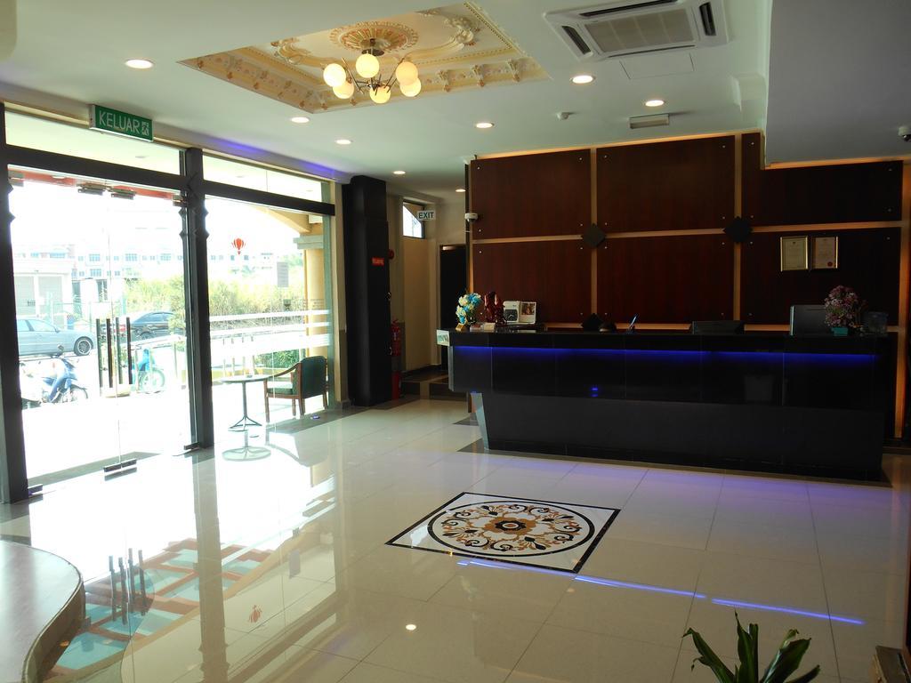 Sai Villa Hotel Near Klia & Klia2 Nilai Zewnętrze zdjęcie