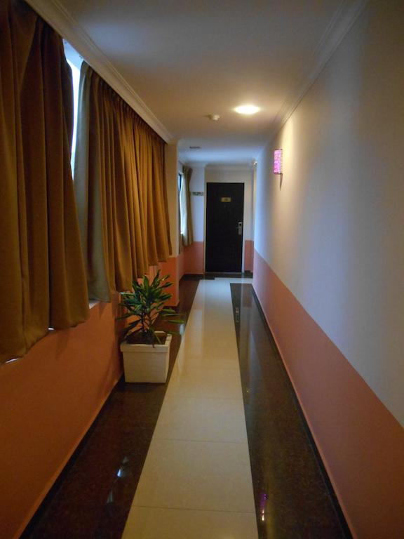 Sai Villa Hotel Near Klia & Klia2 Nilai Zewnętrze zdjęcie