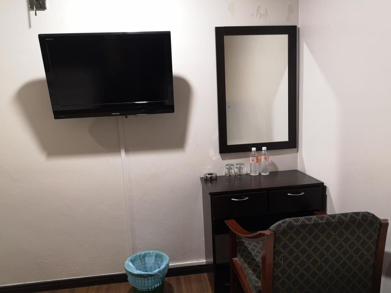 Sai Villa Hotel Near Klia & Klia2 Nilai Zewnętrze zdjęcie
