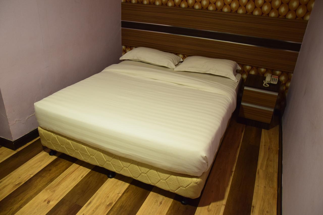 Sai Villa Hotel Near Klia & Klia2 Nilai Zewnętrze zdjęcie