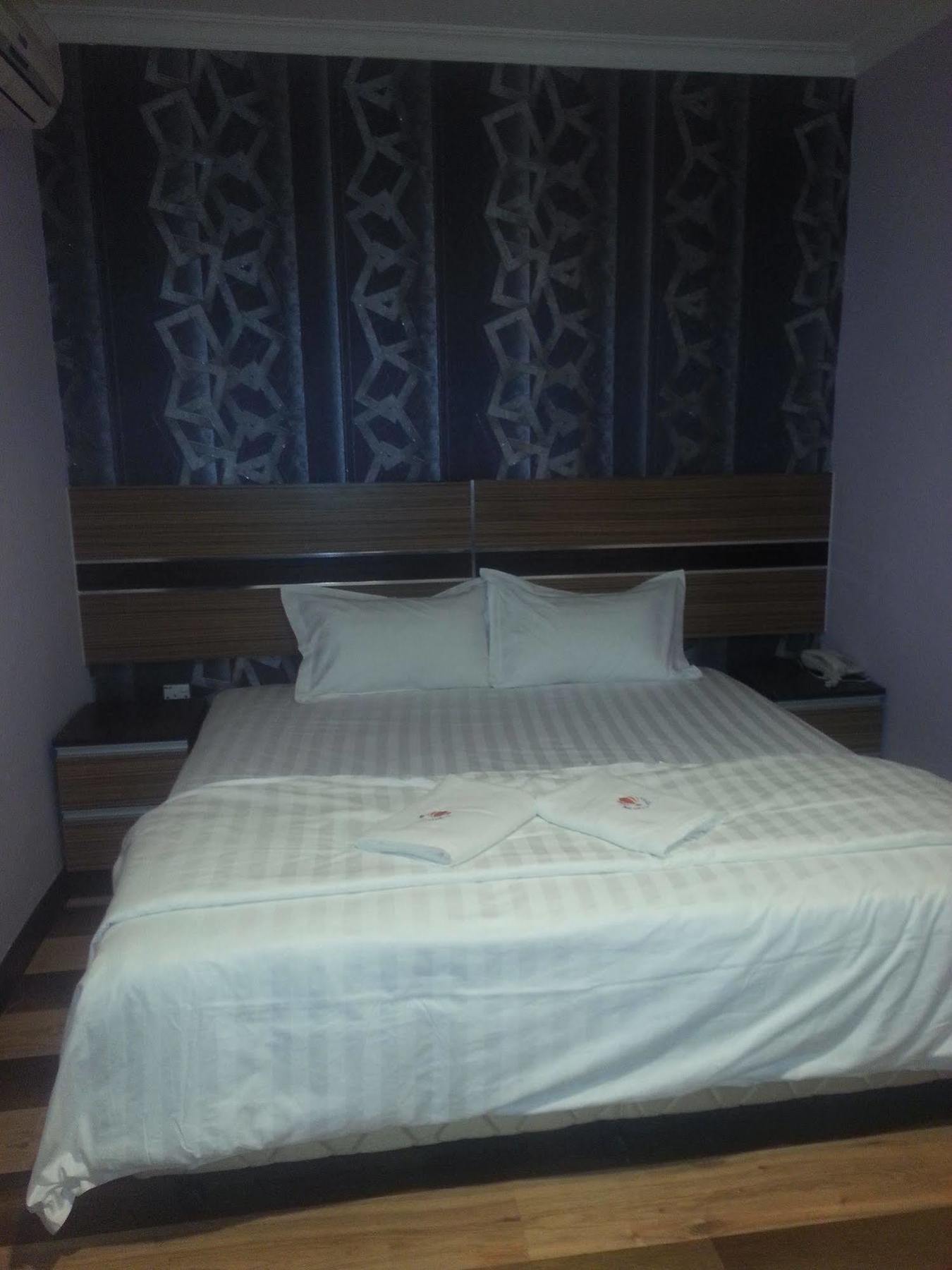 Sai Villa Hotel Near Klia & Klia2 Nilai Zewnętrze zdjęcie